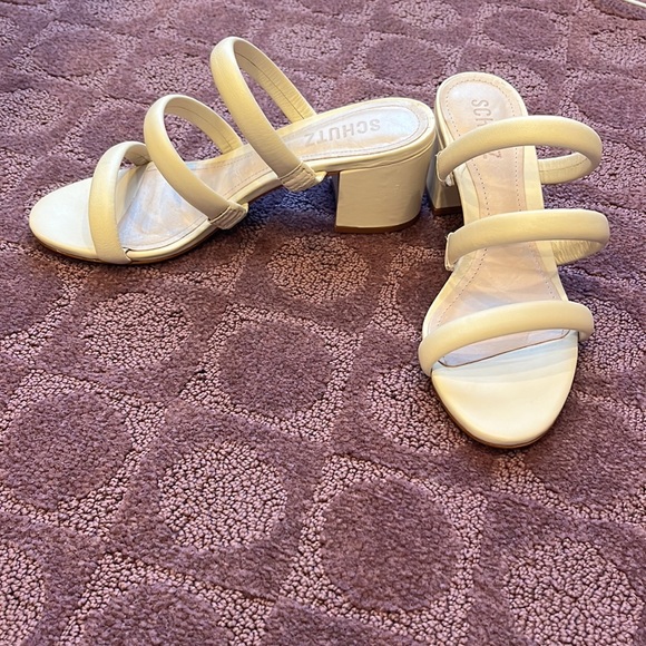 NWOT Schutz Olly Mid Block Nappa Leather Sandal Size 6 in Eggshell - Picture 4 of 6